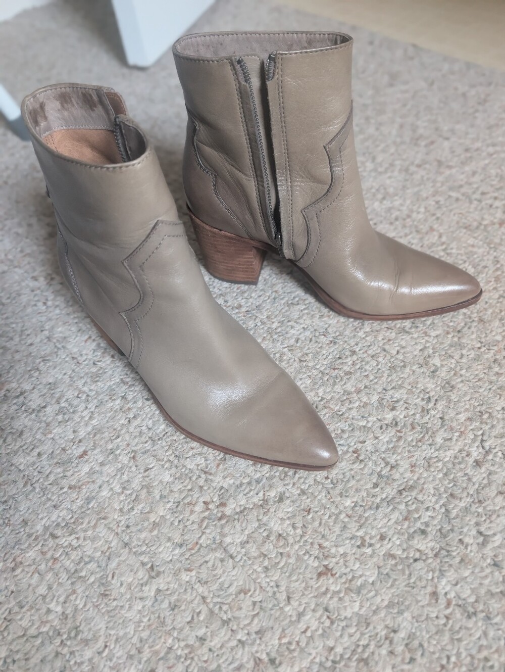 Frye Taupe boots